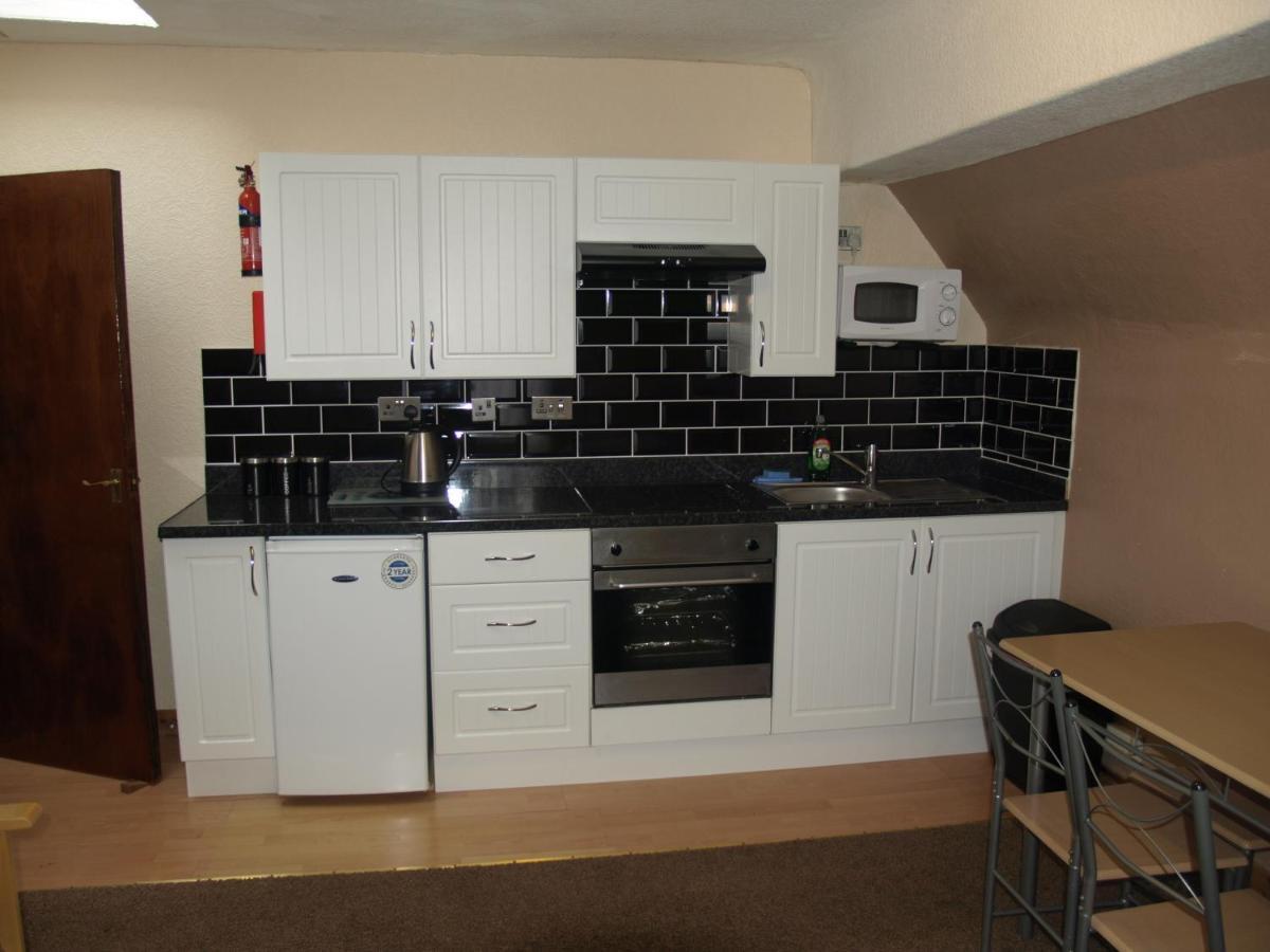 Phillips Apartments Блекпул Екстериор снимка